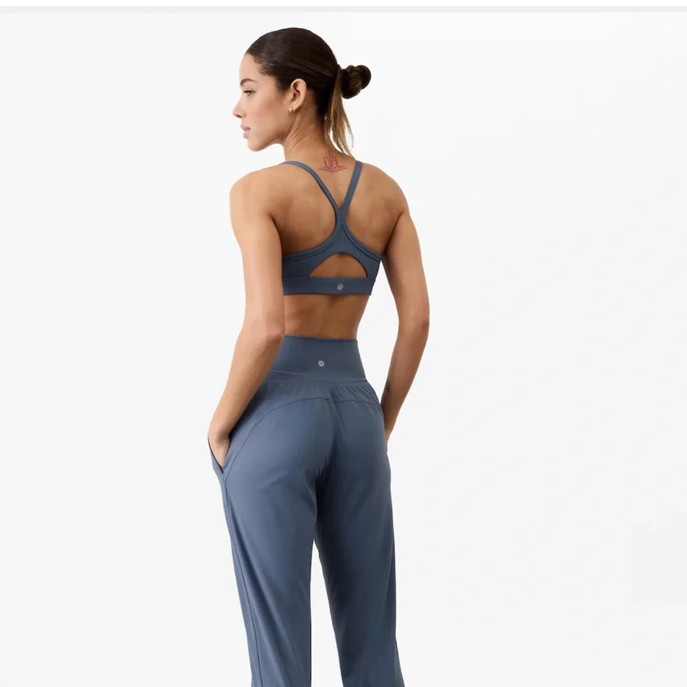 Athleta Salutation Sage/Gray Joggers with Banded Cuffs - Picture 5 of 9